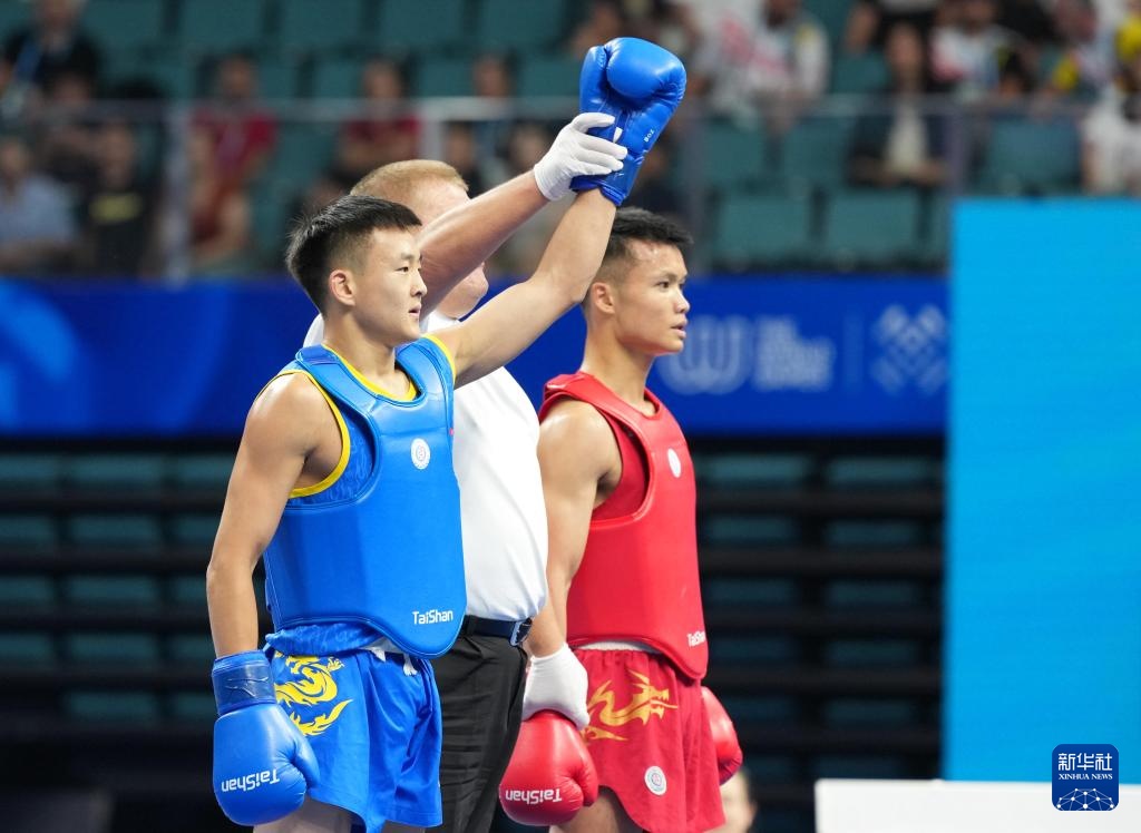 新华社记者, 散打 新华社记者, 散打