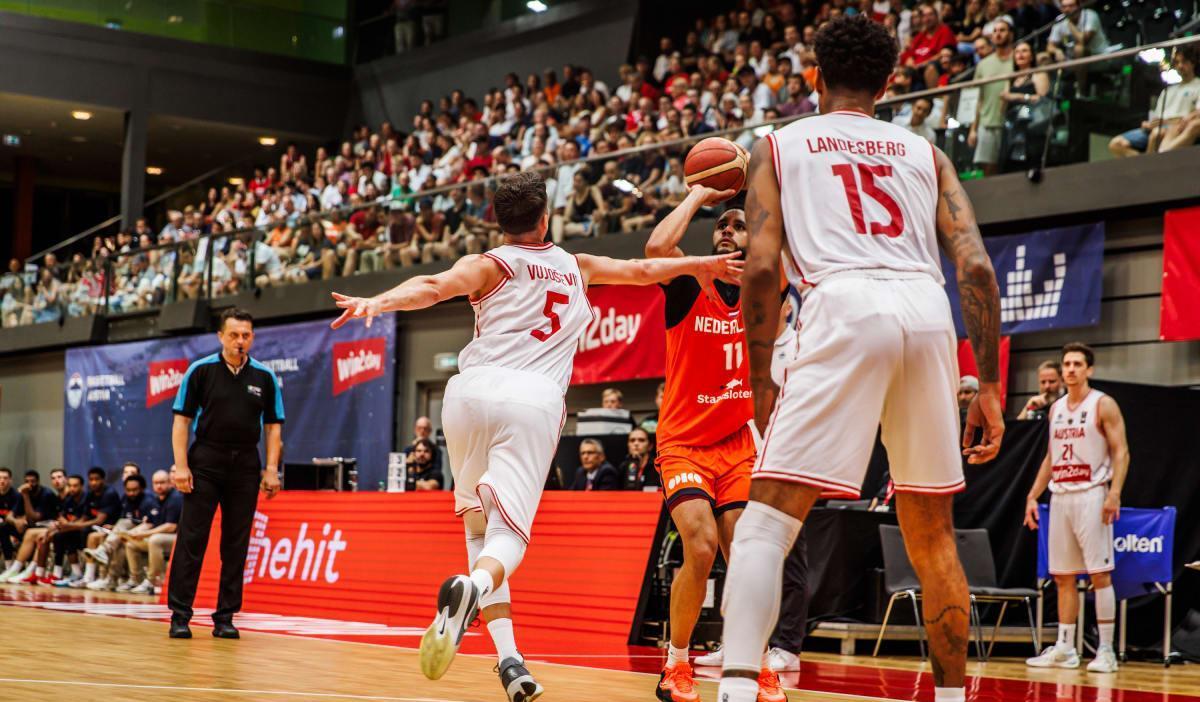 AA, 利昂斯也是 AA, 利昂斯也是