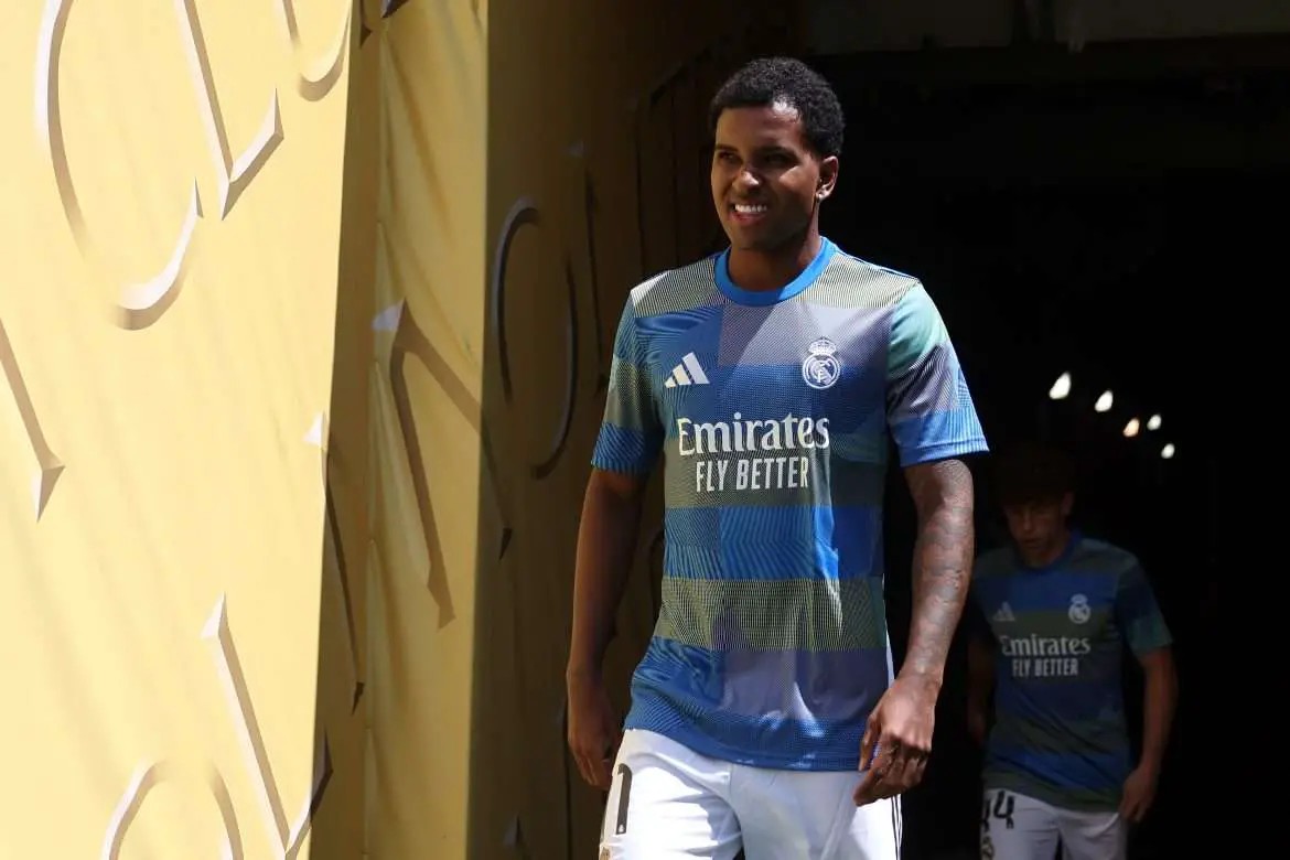 记者, 直是皇家马, 提出报价 记者, 直是皇家马, 提出报价