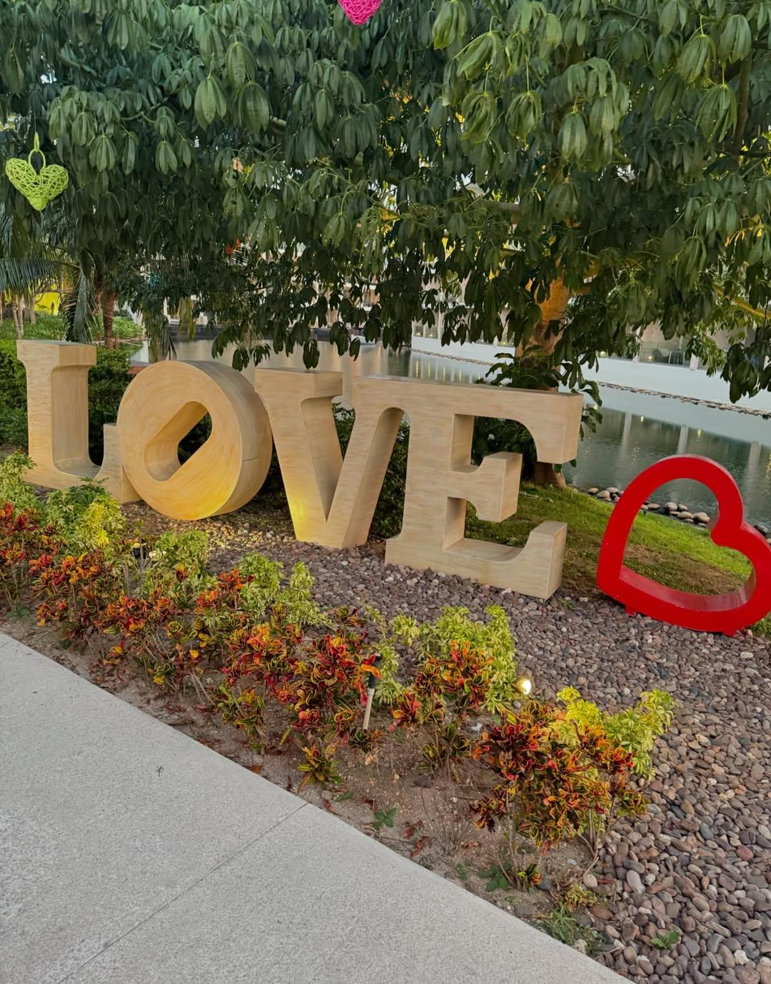 默里Ins, entit, Kj