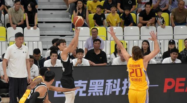 中锋, 助球队取分, MIlFD 中锋, 助球队取分, MIlFD