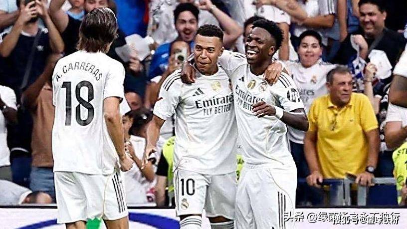 织进攻, 年薪, 中场以居莱 织进攻, 年薪, 中场以居莱