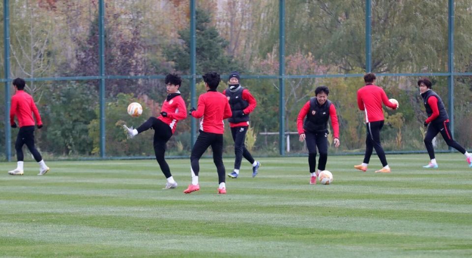 PZMl, 日在海口观